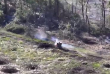 Враг штурмует на Жигулях и мотоциклах: военный рассказал о ситуации на Луганщине