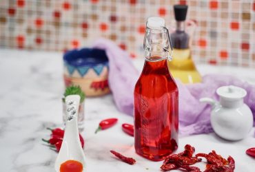 Почему нравится острая еда: доктор раскрыл интересные факты о специях