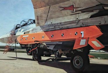 З'явилось фото російського Су-57 із ‎загадковим‎ ударним дроном