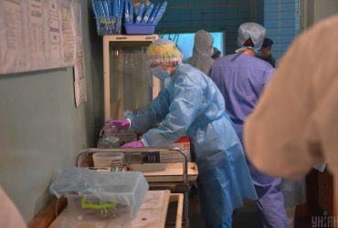 Коронавірус в Україні: імунолог пояснив, чи є зараз серйозна небезпека від хвороби