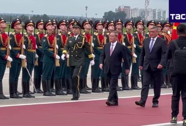 Будет углублять связи: в Россию приехал второй по значимости чиновник Китая - CNN