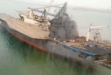 Іран збудував незвичайний авіаносець: з'явилось фото майже добудованого судна