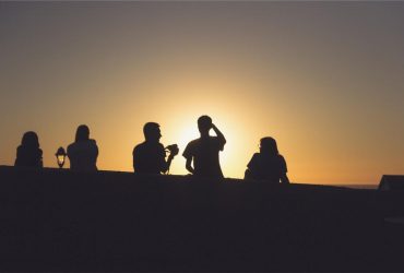 Как понять, что друг тайно желает вам провала: топ-8 признаков