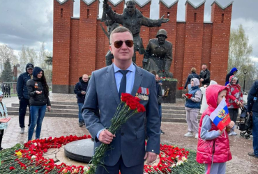 Вдавився мʼясом: у Москві під час вечері самознищився полковник ФСБ, - росЗМІ