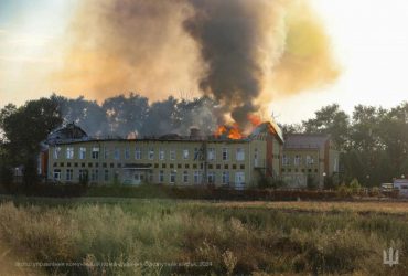Уничтожают своих же: россияне стирают с лица земли Суджу (фоторепортаж)