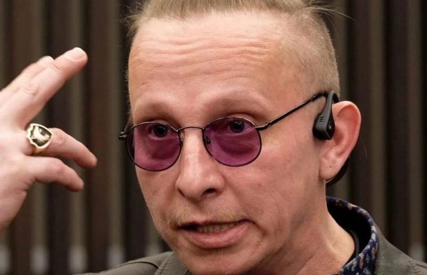 "Бабусі стояли з тризубами": відомий путініст видав маячню, що його ледь не вбили в Україні