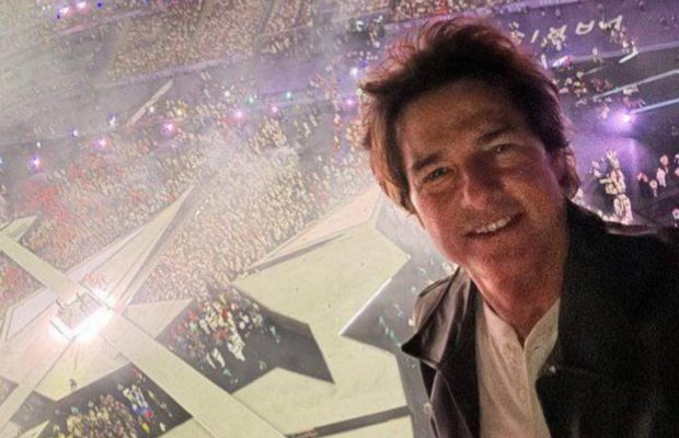 62-річний Том Круз ефектно з'явився на церемонії закриття Олімпійських ігор-2024 (відео)