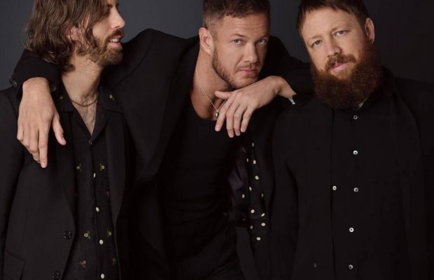 Гурт "Imagine Dragons" підняв на сцені прапор України (відео)