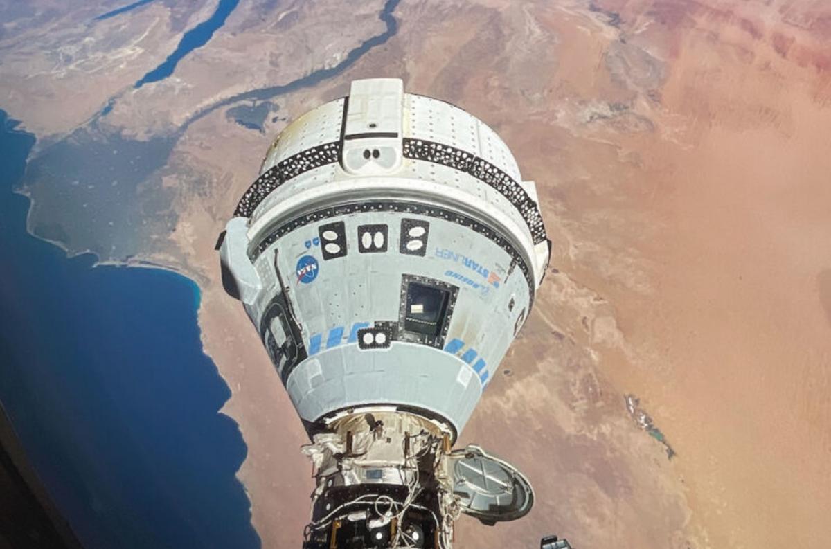 Космічний апарат Starliner виявився чорною дірою в бюджеті корпорації Boeing / фото NASA Космічний апарат Starliner виявився чорною дірою в бюджеті корпорації Boeing / фото NASA