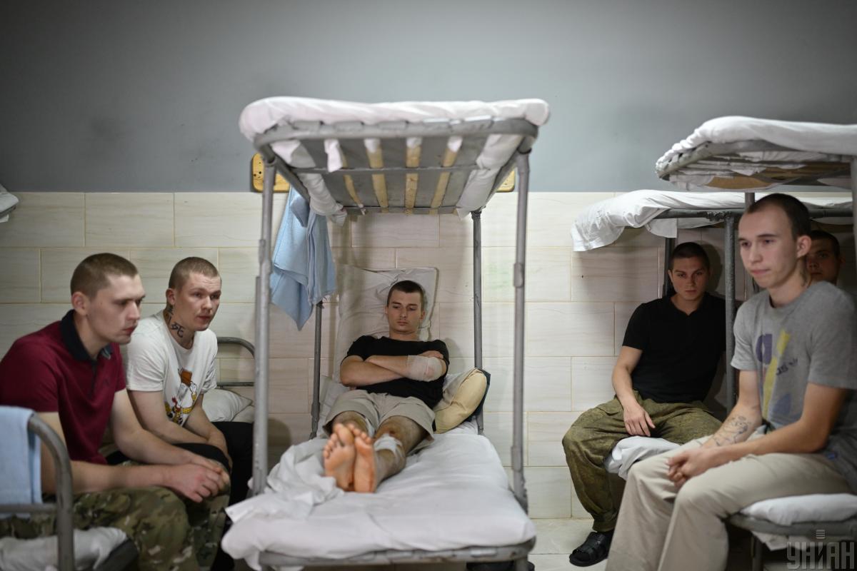 В Украине пленных российских срочников содержат как в 'пионерском лагере', - СМИ В Украине пленных российских срочников содержат как в 'пионерском лагере', - СМИ