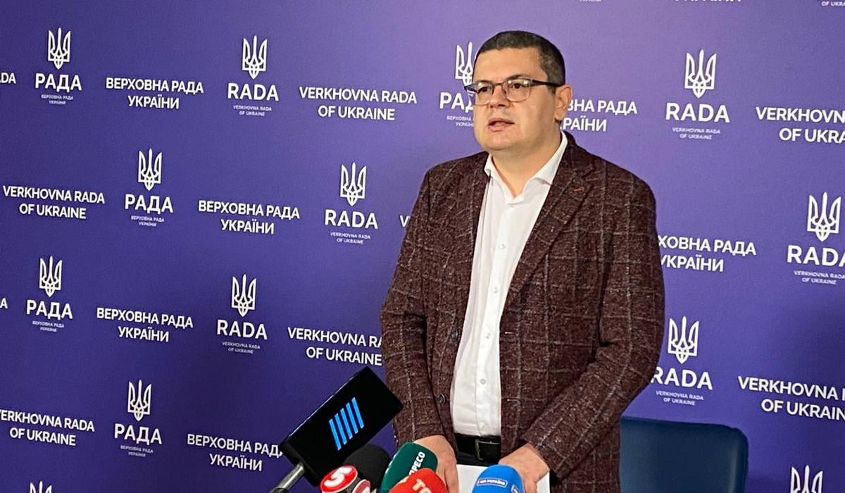 Депутат объяснил свое заявление о способности Украины воевать еще 10 лет Депутат объяснил свое заявление о способности Украины воевать еще 10 лет