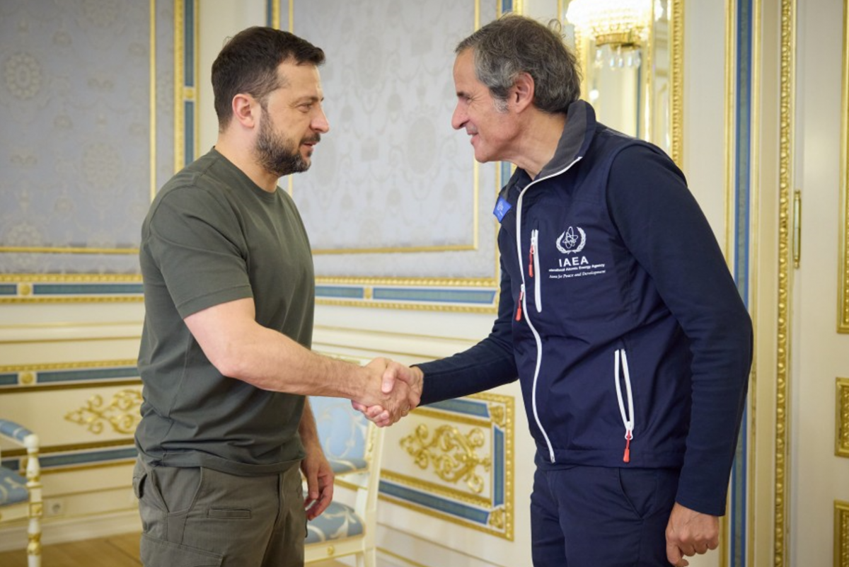 Зеленский планирует обсудить мирную деоккупацию Запорожской АЭС с главой МАГАТЭ