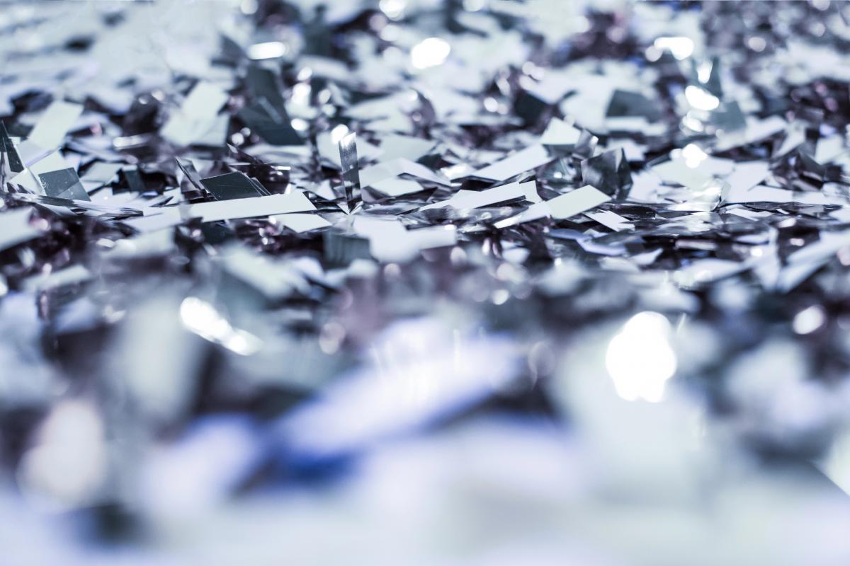 Срібло різко впало після досягнення небувалого рекорду: скільки коштує метал зараз