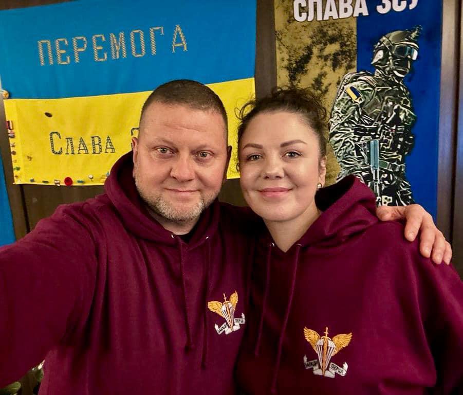 Залужный с женой Еленой / Скриншот Facebook Залужный с женой Еленой / Скриншот Facebook