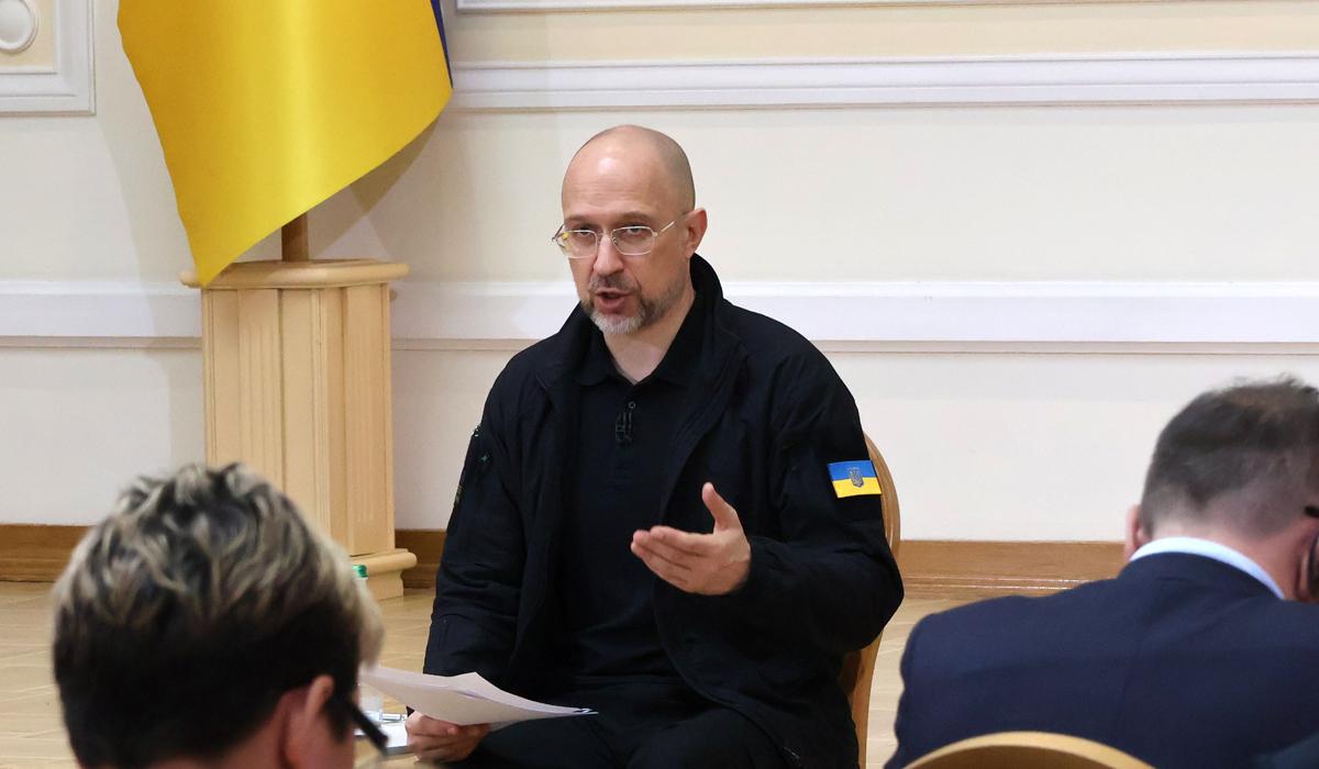 Шмыгаль назвал три основные причины раздачи украинцам по тысяче гривен / фото УНИАН, Дмитрий Ключко Шмыгаль назвал три основные причины раздачи украинцам по тысяче гривен / фото УНИАН, Дмитрий Ключко