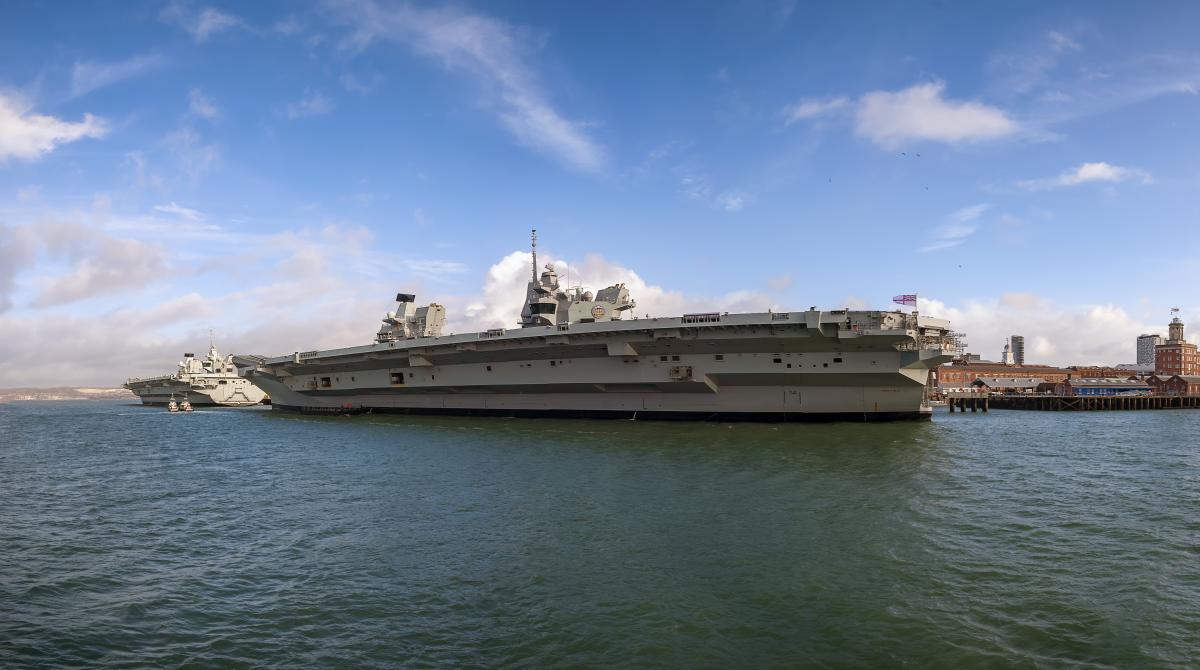 Авіаносці Королівського флоту HMS Queen Elizabeth і HMS Prince of Wales пришвартувалися в Портсмуті / фото ua.depositphotos.com Авіаносці Королівського флоту HMS Queen Elizabeth і HMS Prince of Wales пришвартувалися в Портсмуті / фото ua.depositphotos.com