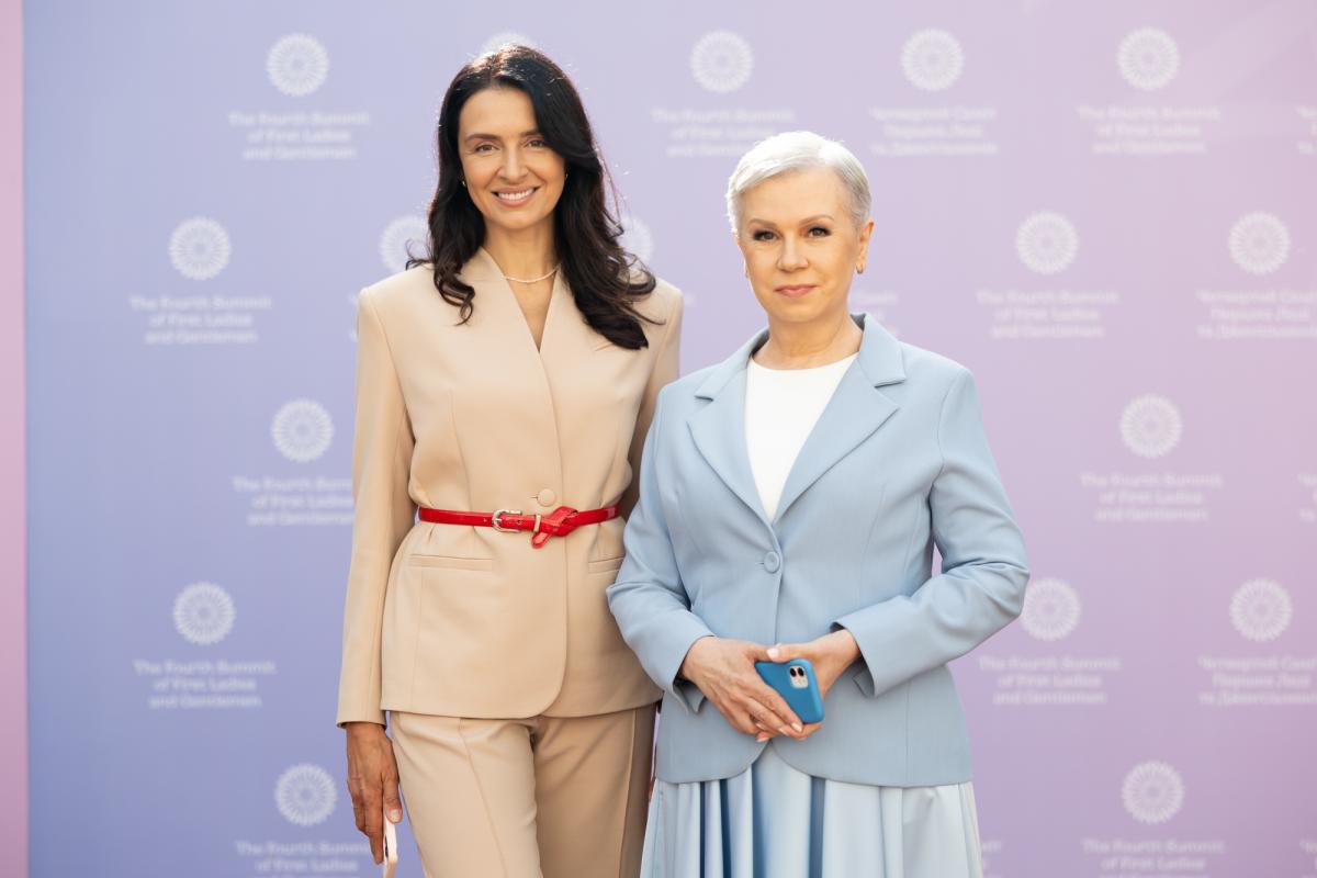 Валентина Хамайко і Алла Мазур Валентина Хамайко і Алла Мазур