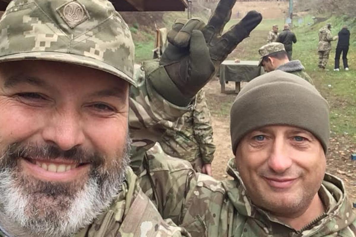 У теробороні люди переважно з одного регіону, їм легше порозумітися / фото facebook.com/denis.sibenhorn У теробороні люди переважно з одного регіону, їм легше порозумітися / фото facebook.com/denis.sibenhorn