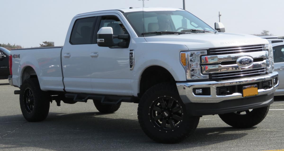Ford F-350 Super Duty - одні з найдовговічніших автомобілів / фото Вікіпедія Ford F-350 Super Duty - одні з найдовговічніших автомобілів / фото Вікіпедія