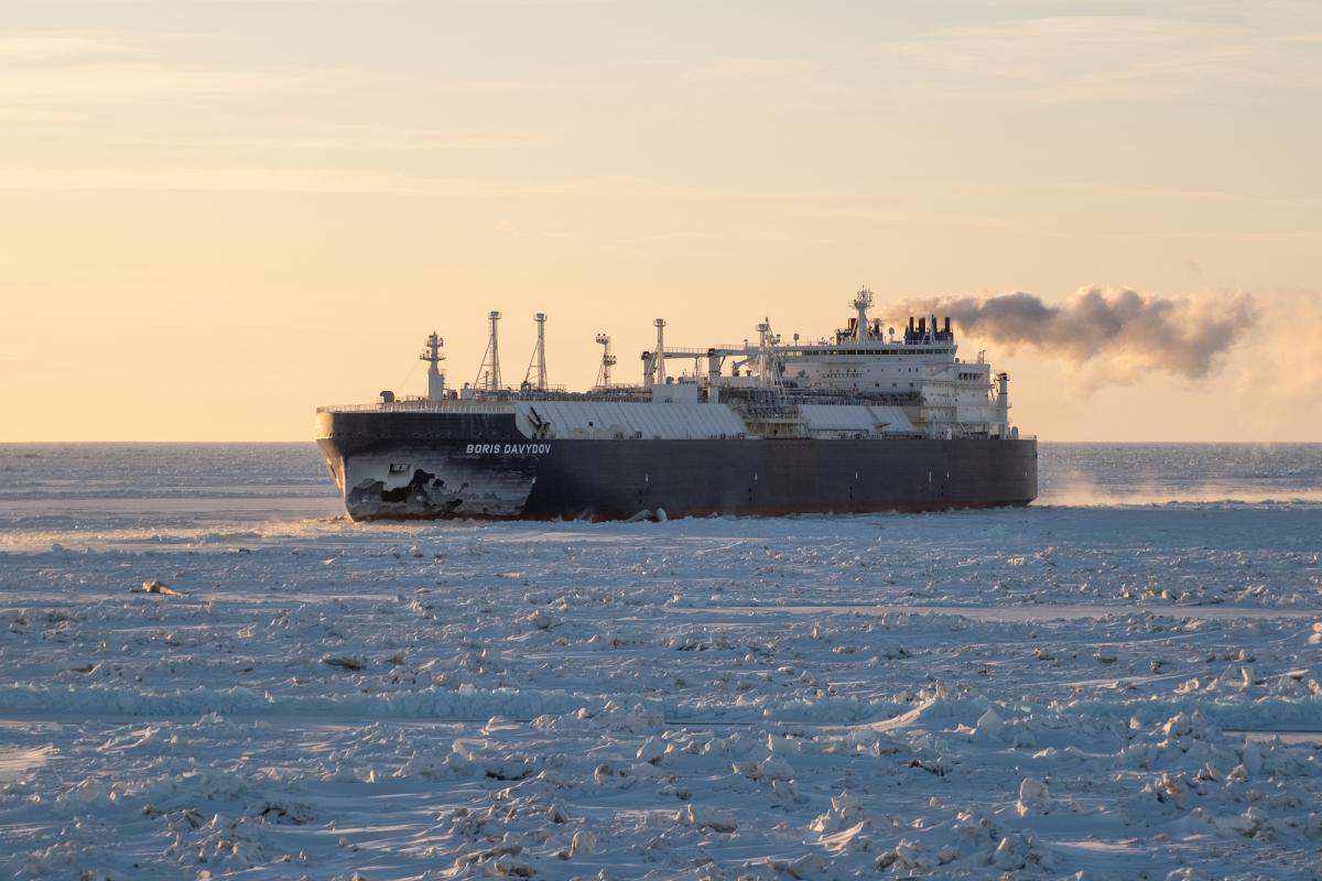 Россиянам нужны арктические газовозы и нефтяные танкеры / фото ua.depositphotos.com Россиянам нужны арктические газовозы и нефтяные танкеры / фото ua.depositphotos.com