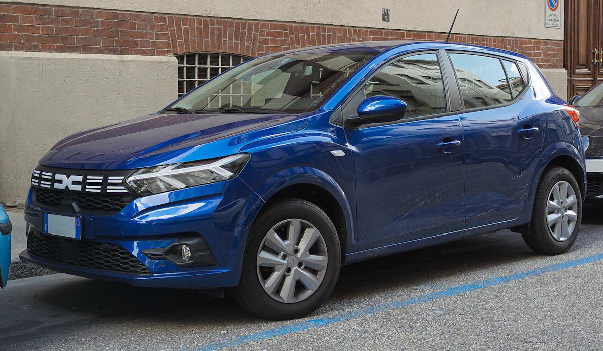 Dacia Sandero - самое популярное авто в Европе в августе / фото wikipedia.org Dacia Sandero - самое популярное авто в Европе в августе / фото wikipedia.org