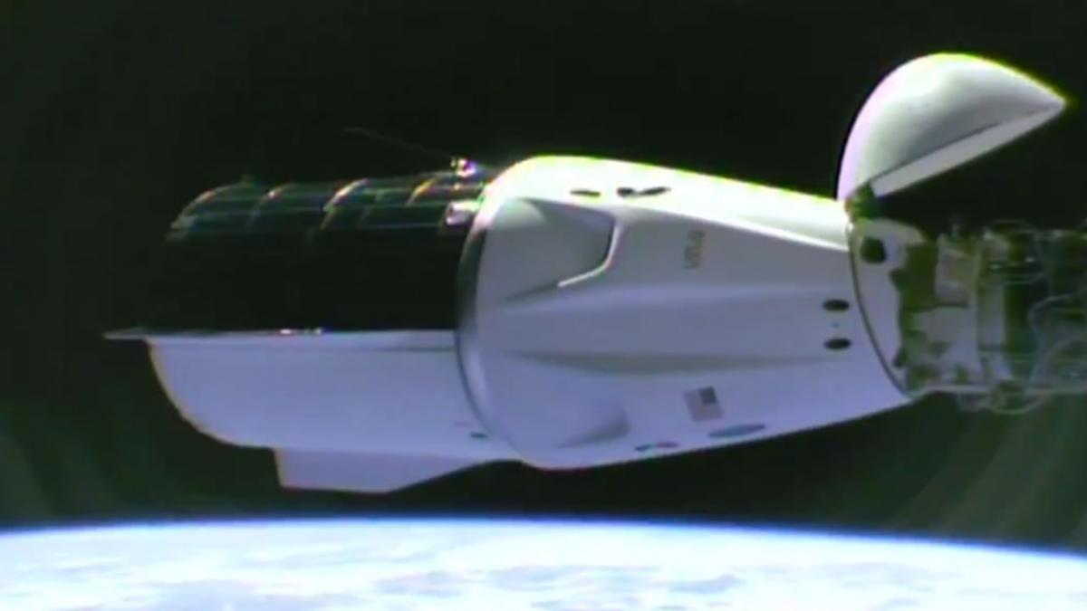 Обычно Crew Dragon доставляет на МКС экипаж из четырех человек / скриншот International Space Station Обычно Crew Dragon доставляет на МКС экипаж из четырех человек / скриншот International Space Station