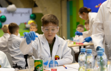 Нові можливості для українських школярів: старт міжнародної освітньої ініціативи "Світ дослідників" від Henkel