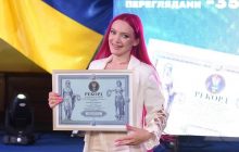 Обігнала всіх: відома українська блогерка встановила національний рекорд