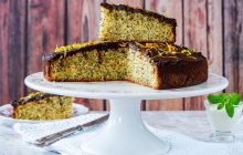 Все смешать и поставить в духовку: пышный маковник к чаю без усилий