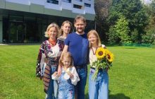 "Безпечних" міст немає: WP розповів, як зараз живе львів'янин, сім'ю якого вбила Росія