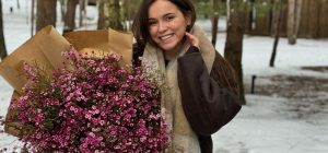 Известная актриса впервые за долгое время показала жениха и поздравила его с праздником