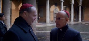 Все грязные секреты Ватикана: вышел трейлер напряженного триллера "Конклав" с Рэйфом Файнсом