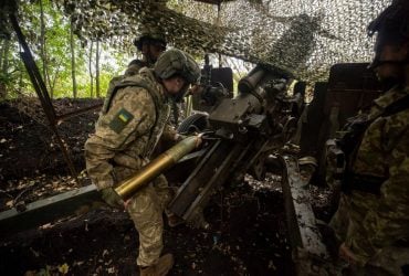 Покровск быстро пустеет, рядом продолжаются тяжелые бои, - BBC