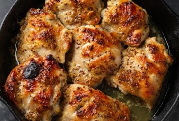 Вистачить на всю сім'ю: смачна курка по-валенськи, яка добре підійде до  будь-якого гарніру