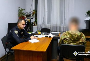 В Івано-Франківську затримали трьох чоловіків, які жорстоко побили військового (відео)