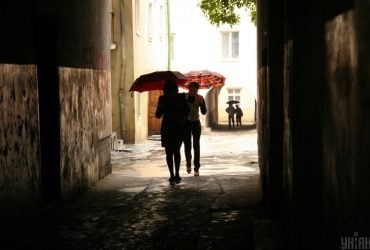 На Львівщині оголосили ІІ рівень небезпечності: що буде з погодою (інфографіка)