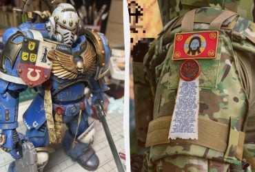 В РФ освятили обереги для солдат в виде печатей из Warhammer