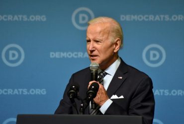 Байден вперше виступив на публіці після діагнозу раку