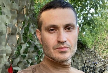 Режиссер-воин Сеитаблаев признался, что поднимал руку на свою возлюбленную