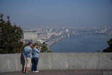В Киеве в конце сентября зафиксировали сразу три температурных рекорда