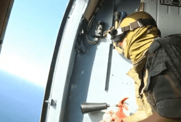 Вертолет-авианосец: РФ выбрала очень необычную тактику борьбы с морскими дронами