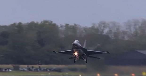 Ukrainian F-16 Pilot Destroys Six Missiles in Risky Air Combat Mission – US Veteran Analysis