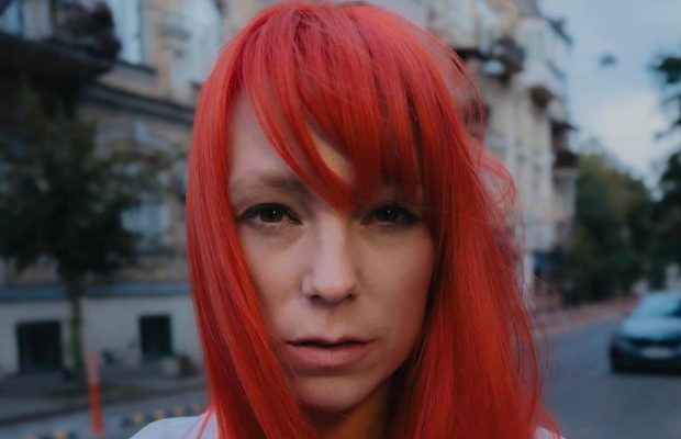 Співачка Тарабарова відповіла на закиди, що її чоловік ухиляється від мобілізації