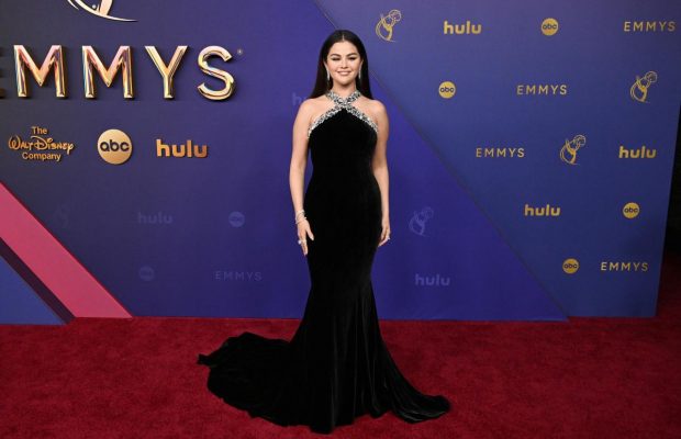 Селена Гомес просто зі сцени висміяла Трампа, який образив її подругу Тейлор Свіфт