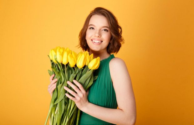 Почему нельзя дарить желтые цветы: что говорят народные приметы
