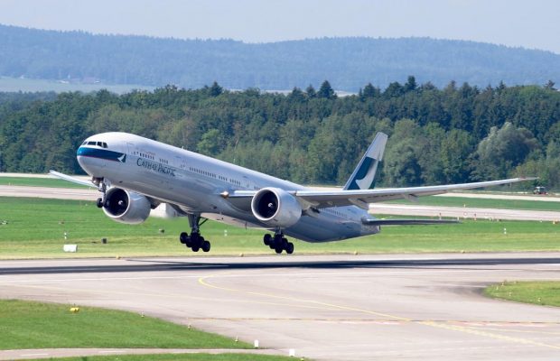 Авіакомпанія внесла до "чорного списку" пару туристів, які почали сварку через відкидні сидіння