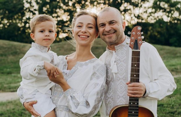 Дружина Павліка різко відповіла на хейт, що їхній син - інвалід