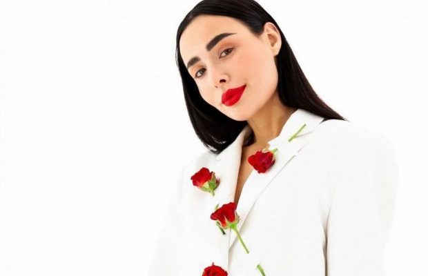 "Ти зміниш все моє життя": відома українська співачка виходить заміж (фото)