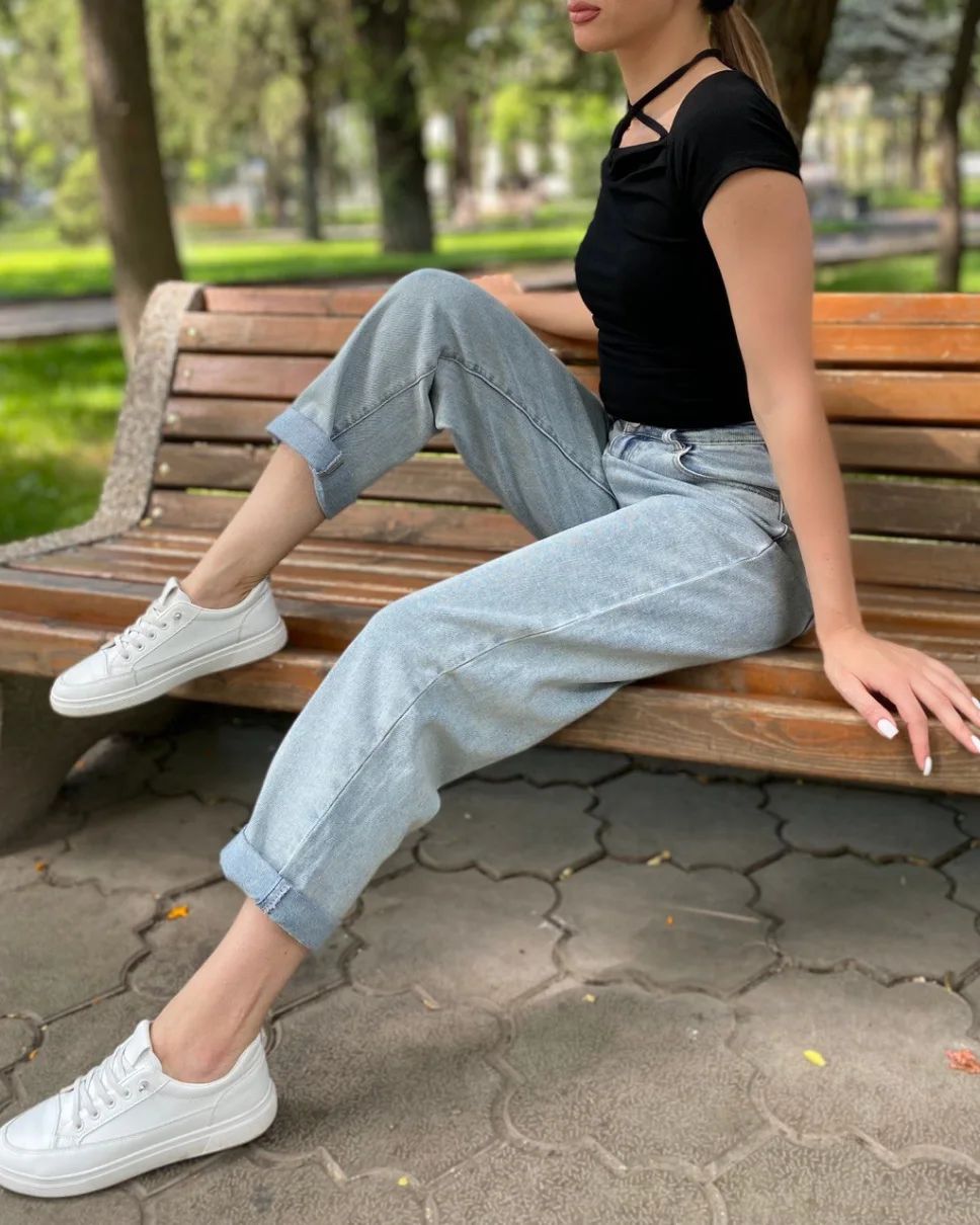 Ці джини підходять для щоденного носіння / скріншот Instagram Ці джини підходять для щоденного носіння / скріншот Instagram