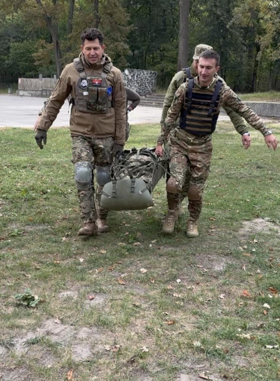 Андрій Джеджула з побратимами / Скріншот Instagram Андрій Джеджула з побратимами / Скріншот Instagram
